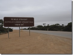 2009-04-15_09-30-10__Nullarbor-Plain__Lukas