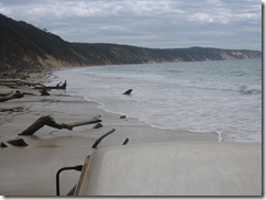 2009-07-23_12-55-34__4WD-to-Rainbow-Beach__Lukas